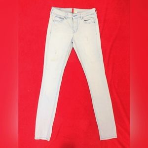 Semi ripped jeans